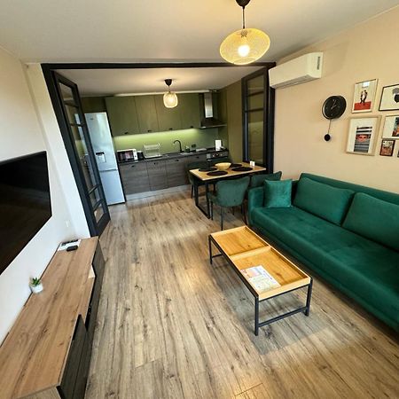 Lovely 1 Bedroom Apartment In The Heart Of 바르나 외부 사진